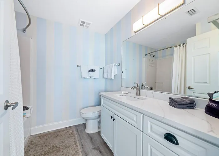 Crystal Shores 1007 Holiday home