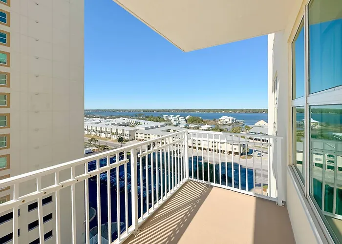 Crystal Shores 1007 Holiday home *